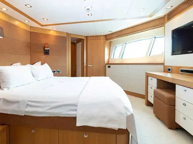 Sunseeker 34M Yacht