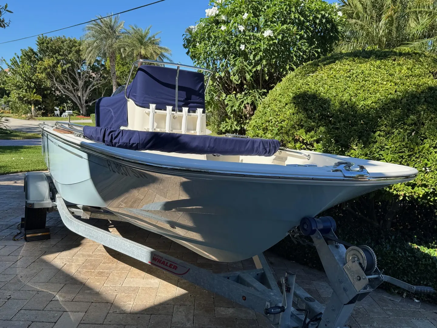 2021 Boston Whaler 170 montauk