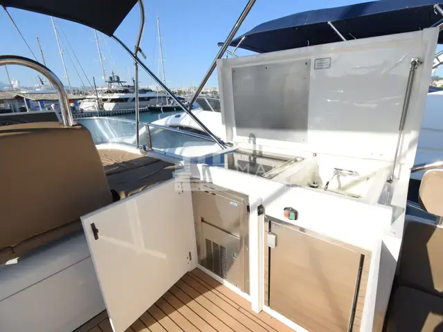 Fairline Squadron 58