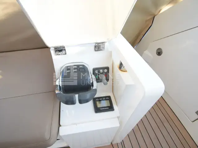 Fairline Squadron 58