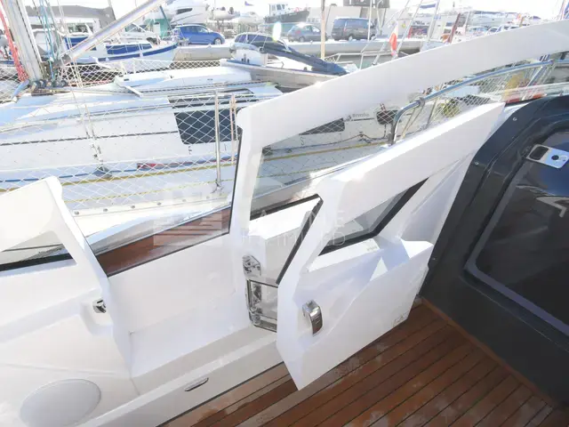 Fairline F Line 33