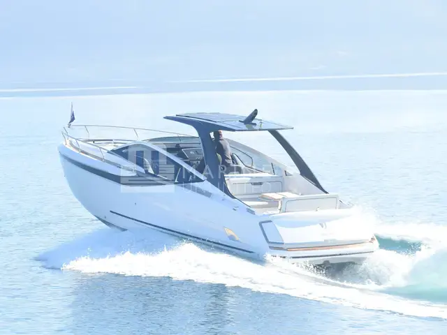 Fairline F Line 33