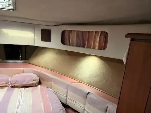 Bayliner 3870 Motor Yacht