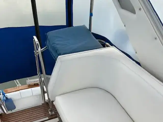 Bayliner 3870 Motor Yacht