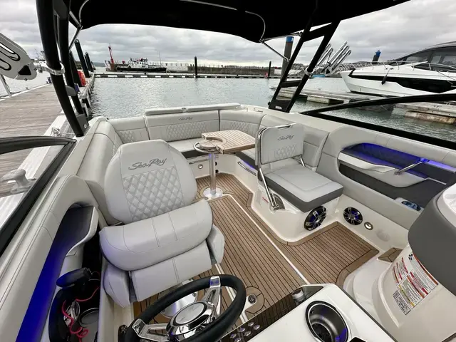 Sea Ray 250 Slx