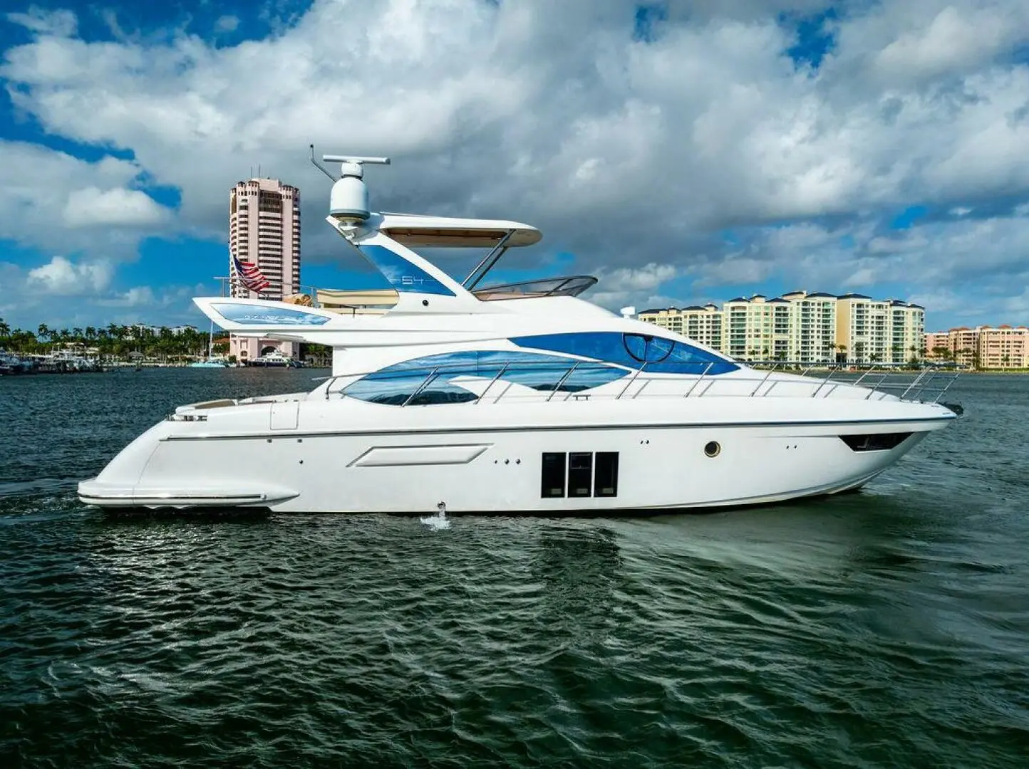 2015 Azimut