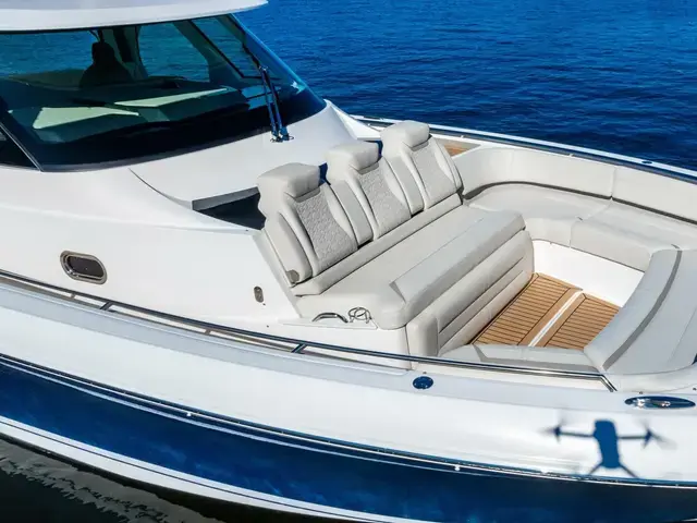 Tiara Yachts