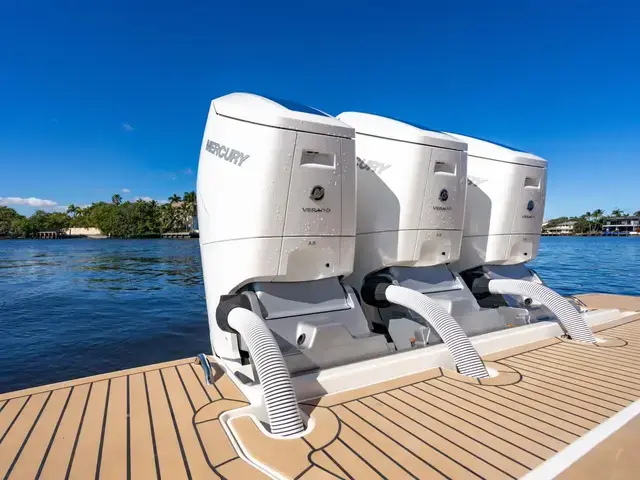 Tiara Yachts