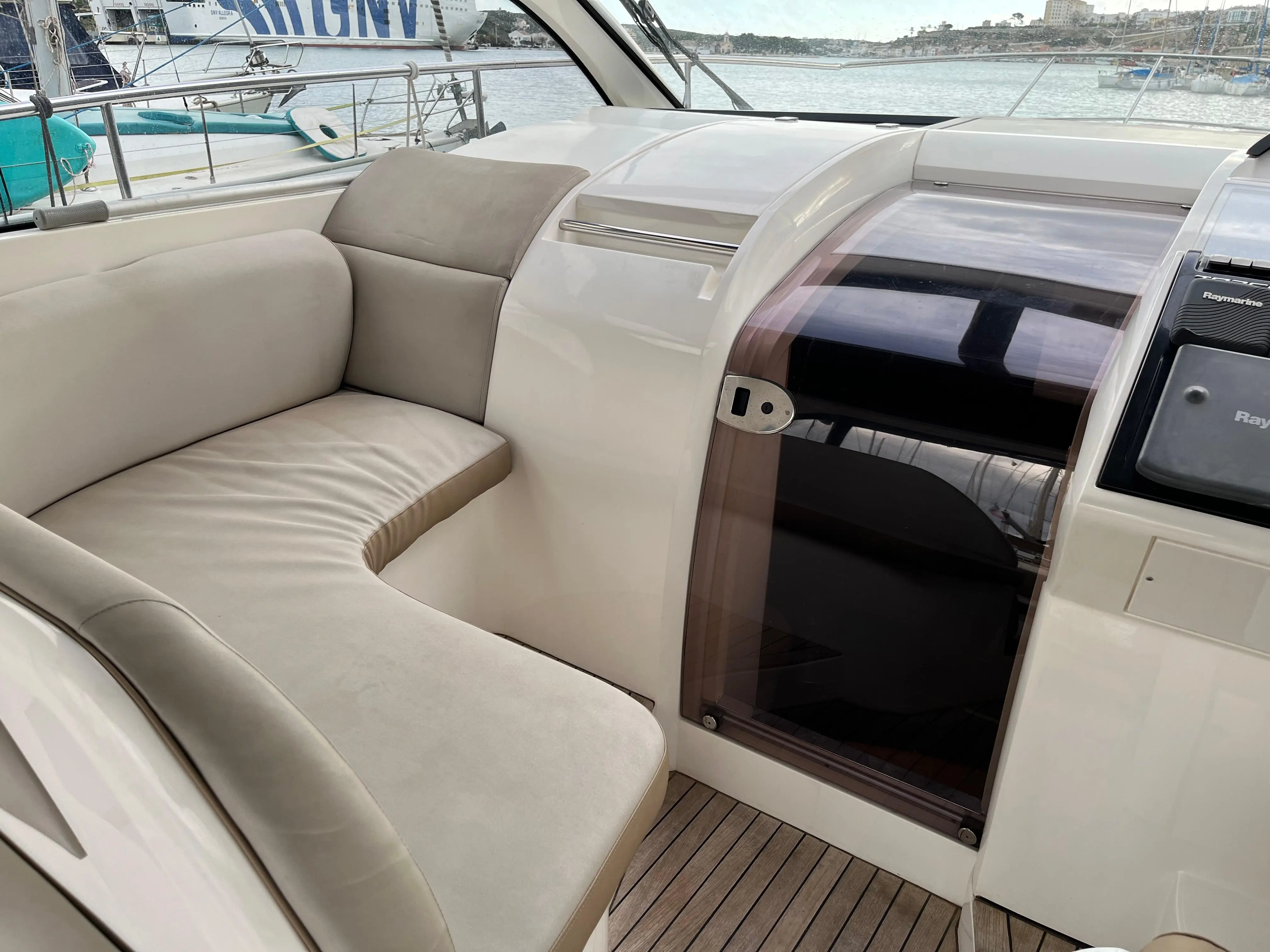 2009 Fairline targa 38