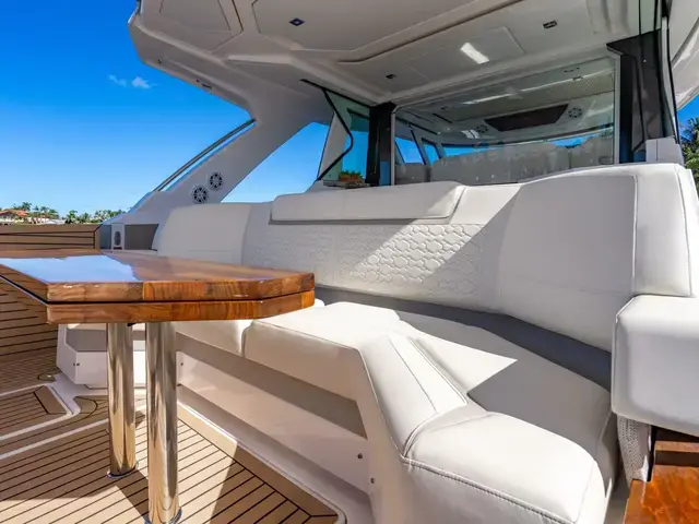 Tiara Yachts