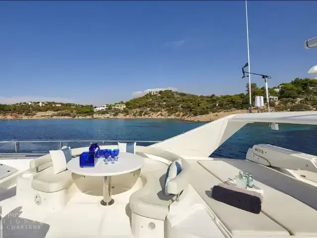 Ferretti Yachts 68