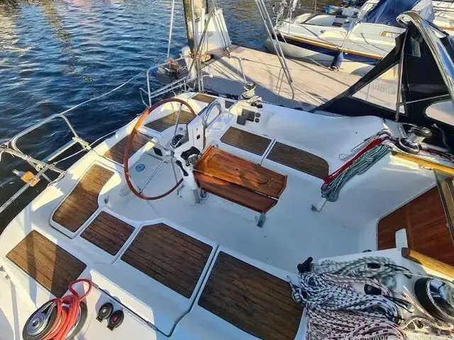 Beneteau Oceanis Clipper 393