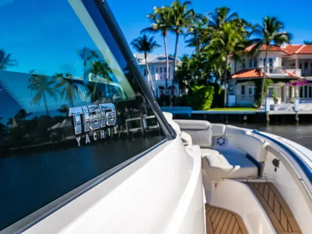 Tiara Yachts