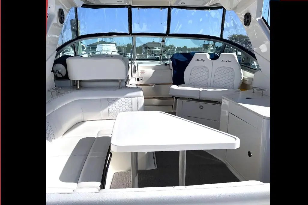 2019 Sea Ray 350 sundancer