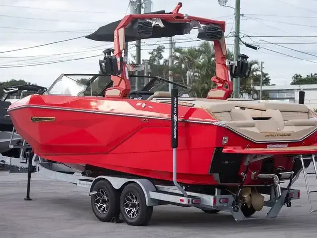 Nautique G23