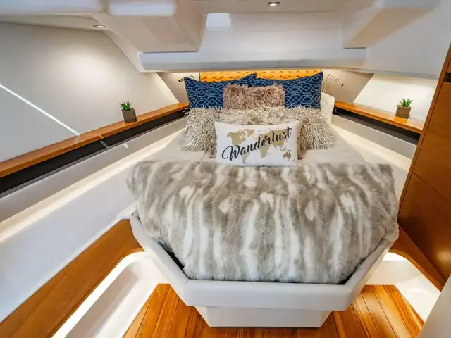 Tiara Yachts