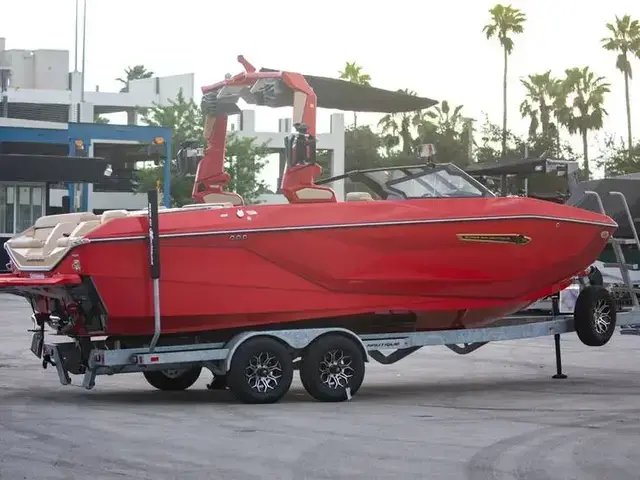 Nautique G23