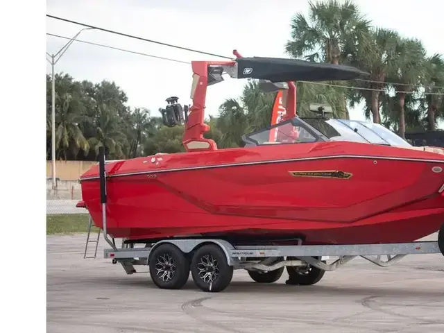 Nautique G23