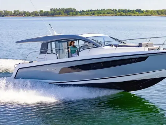 Sealine C335V