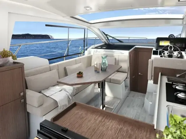 Sealine C335V