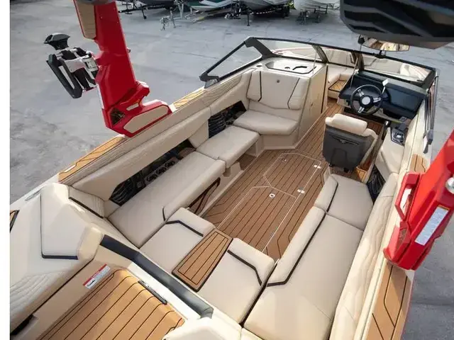 Nautique G23