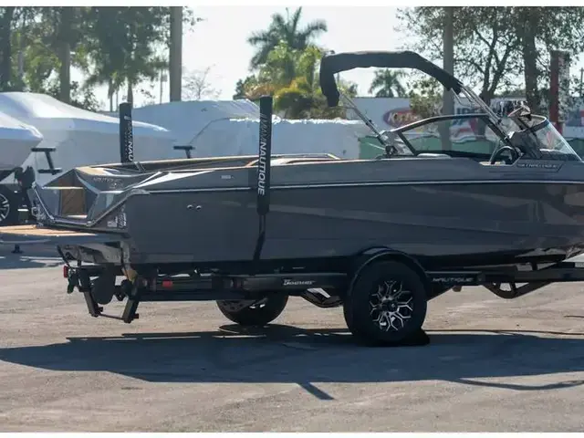 Nautique Ski