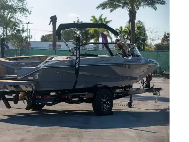 Nautique Ski