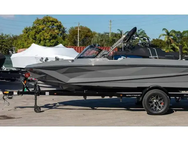 Nautique Ski