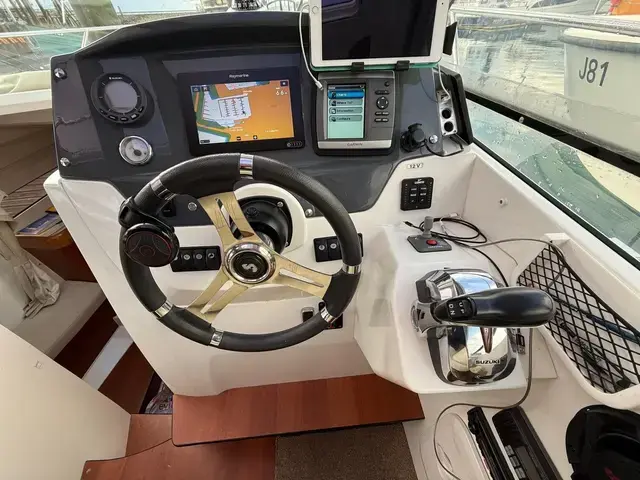 Beneteau Antares 880