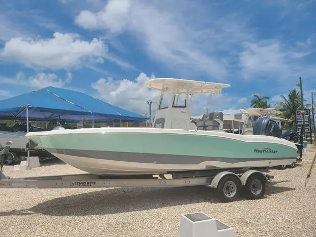 2022 Nauticstar 251 hybrid