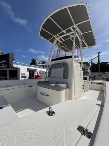 2022 Nauticstar 227 xts