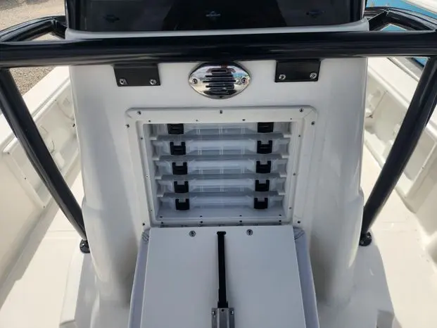 2022 Nauticstar 215 xts shallow bay