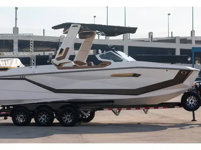 Nautique Paragon G25