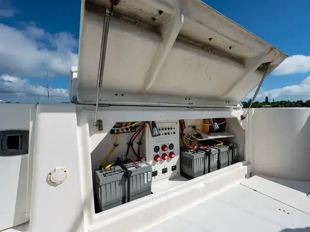 Robalo R300 Center Console