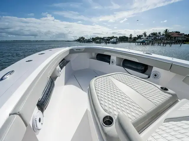 Front Runner 36 Center Console