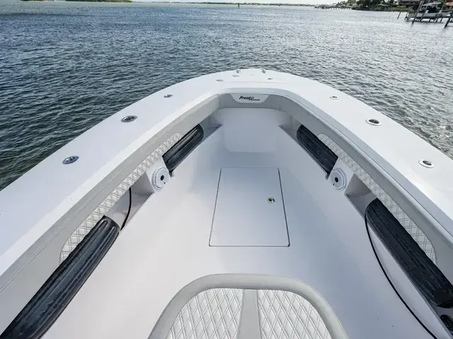 Front Runner 36 Center Console