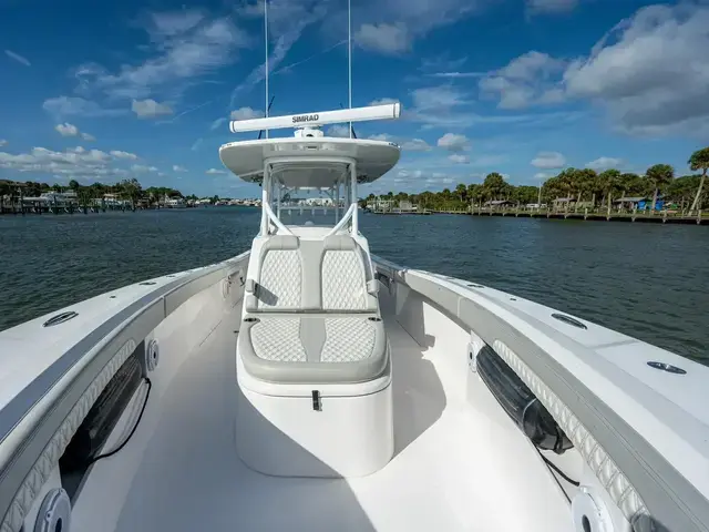 Front Runner 36 Center Console