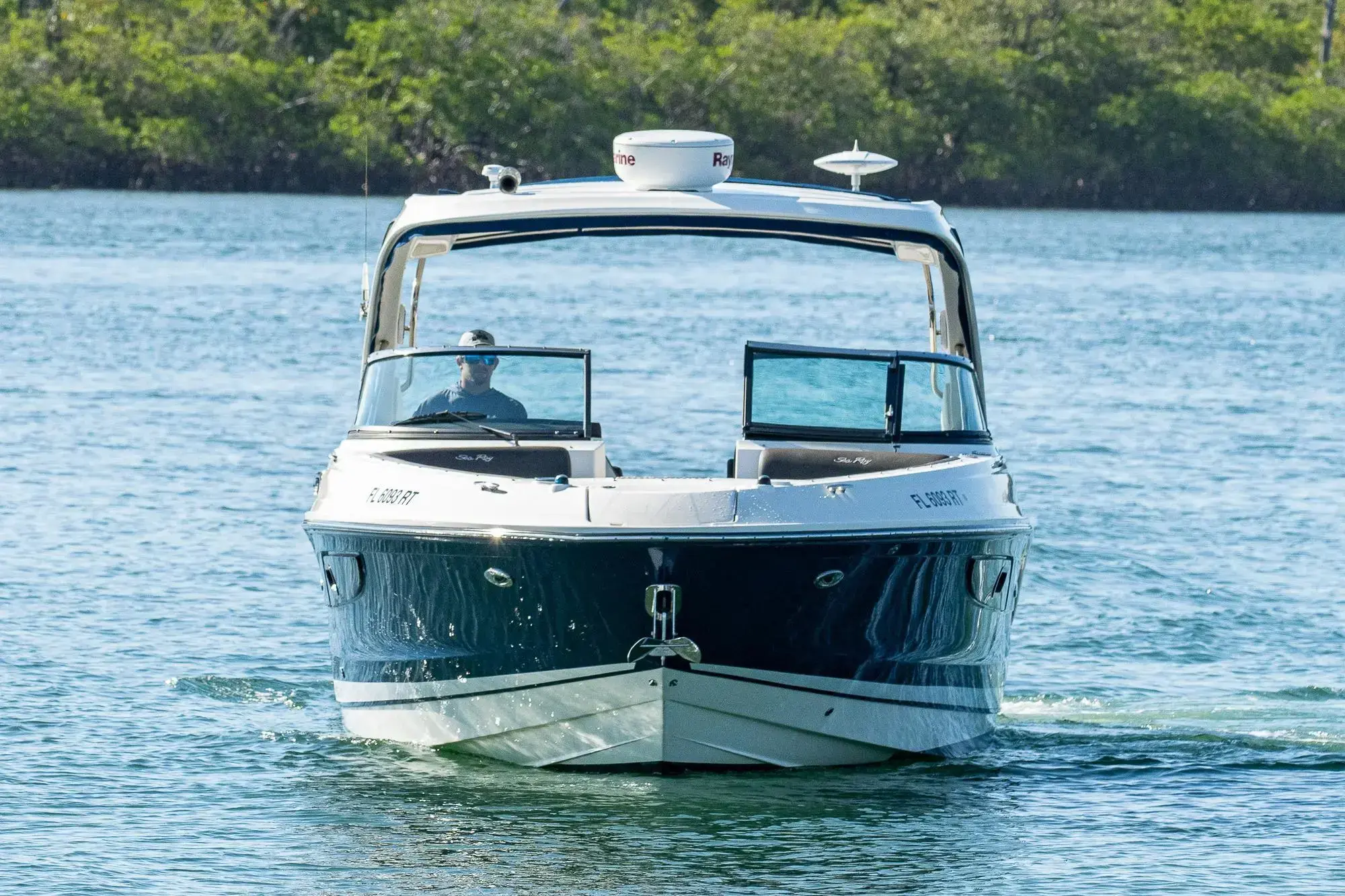 2016 Sea Ray 350 slx