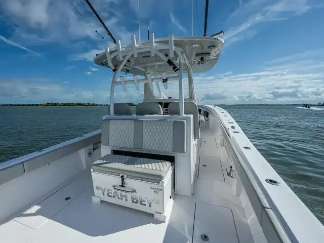 Front Runner 36 Center Console