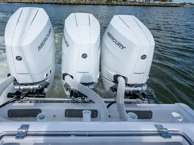 Front Runner 36 Center Console