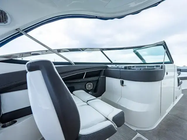 Sea Ray 350 Slx