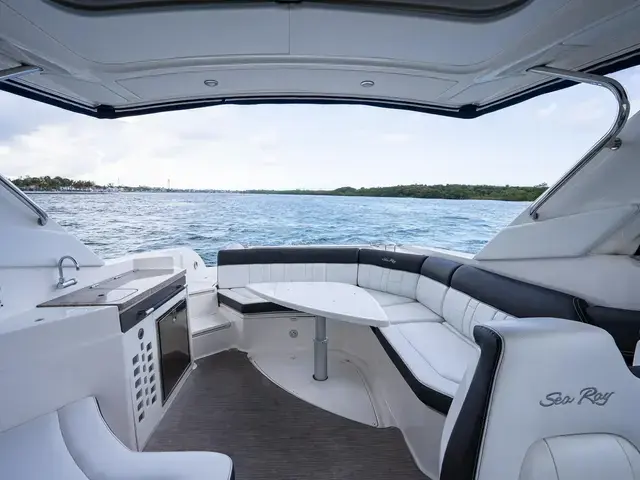 Sea Ray 350 Slx