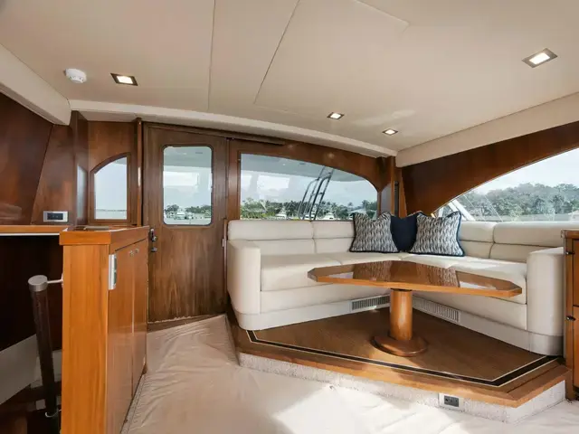 Viking Yachts Sky Bridge