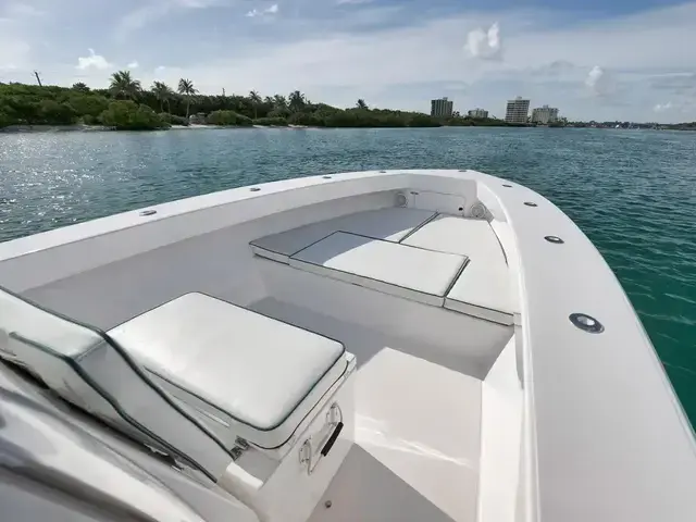 Jupiter 31 Center Console