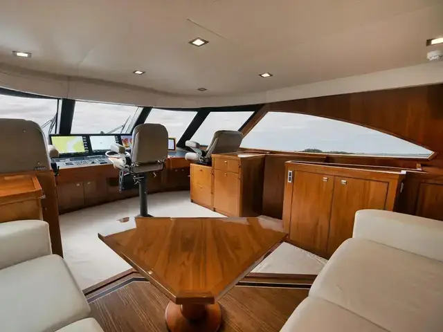 Viking Yachts Sky Bridge