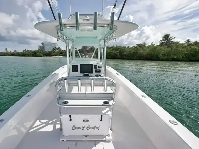 Jupiter 31 Center Console