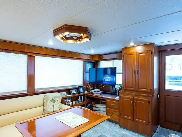 Tollycraft Pilothouse