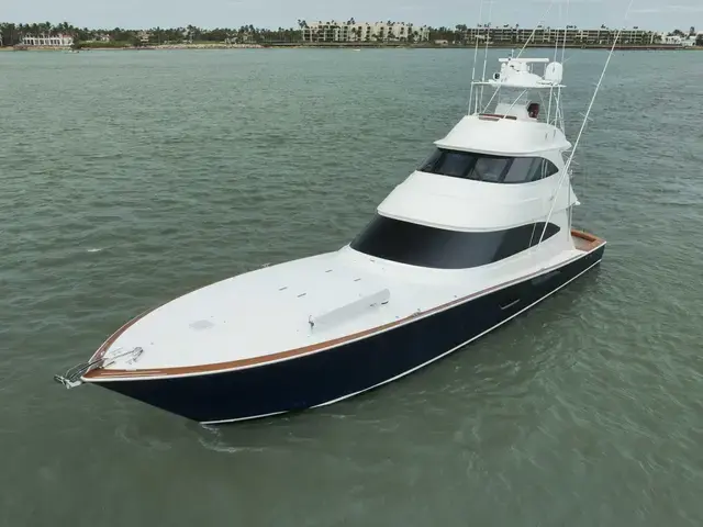 Viking Yachts Sky Bridge