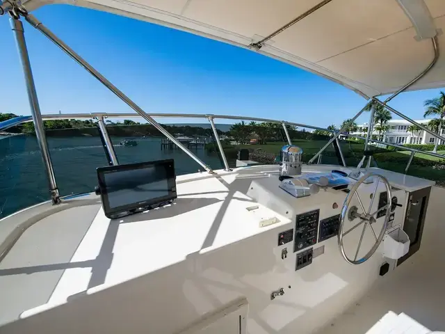 Hatteras 72 Motor Yacht