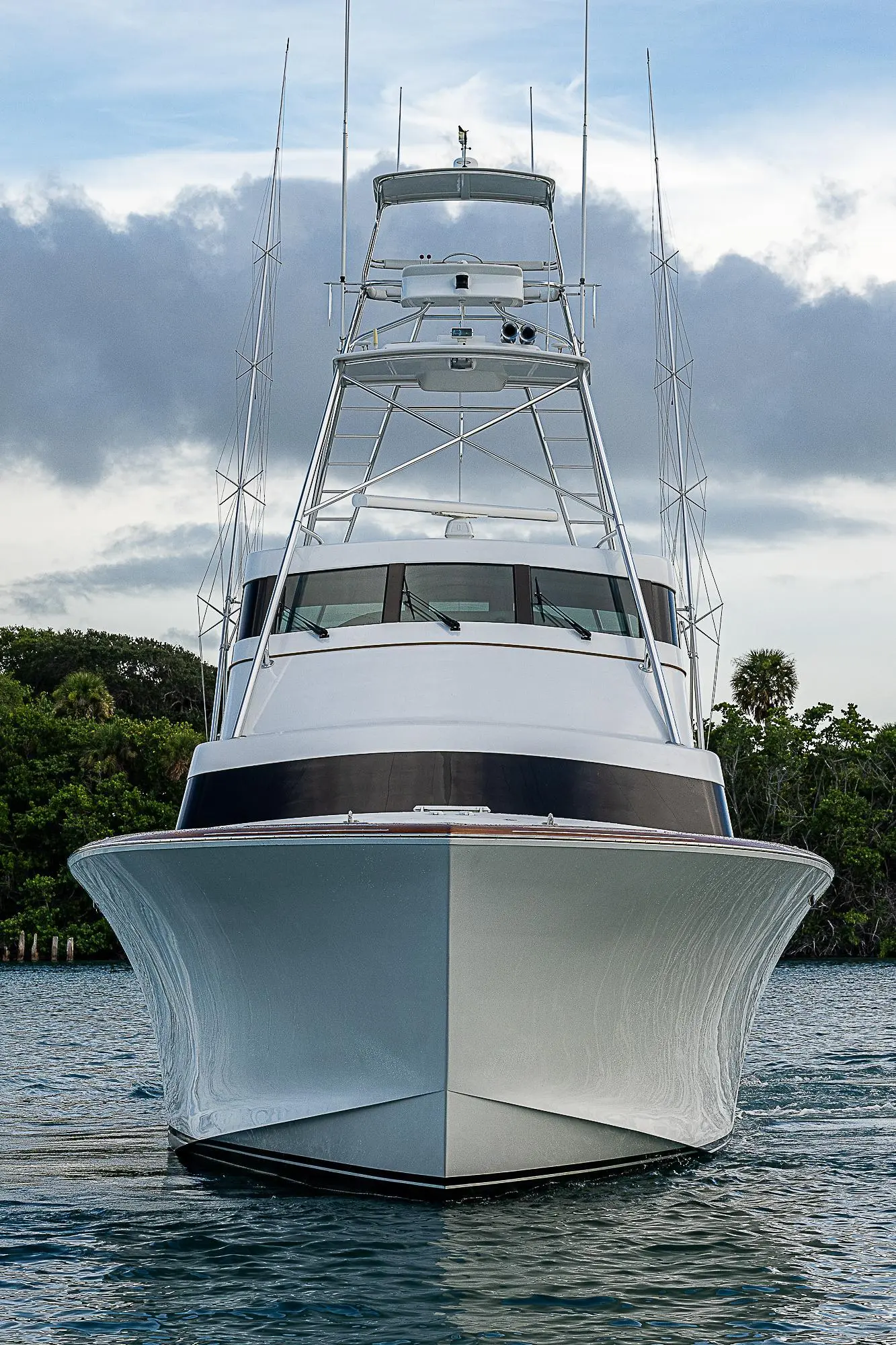 2001 American custom enclosed flybridge